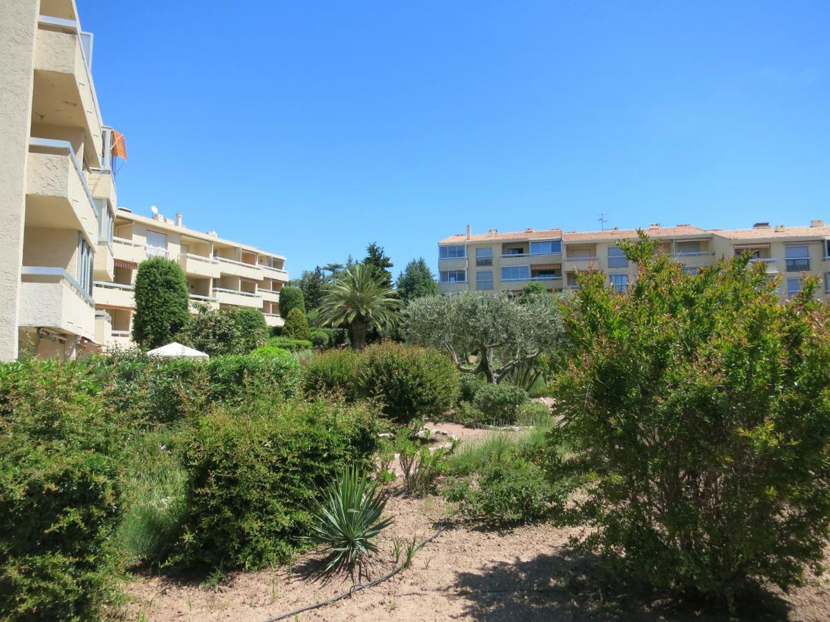 Joli Studio A Front De Mer Saint-Raphael  Exterior photo